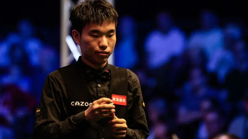 后凯伦在十, 前者在首局, div